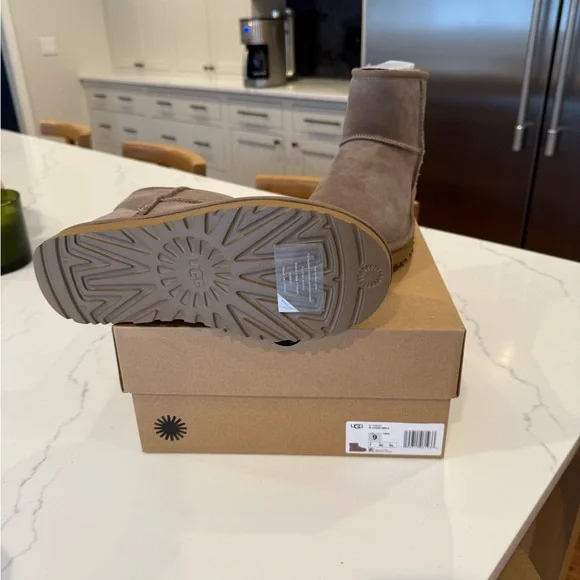 UGG Classic Mini II Boots in Caribou - Picture 2 of 3